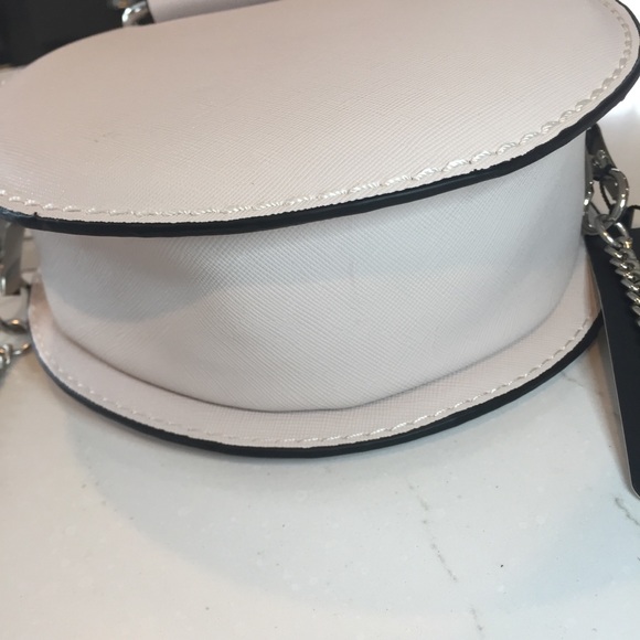 Sold on Merc@ar! - Picture 6 of 8